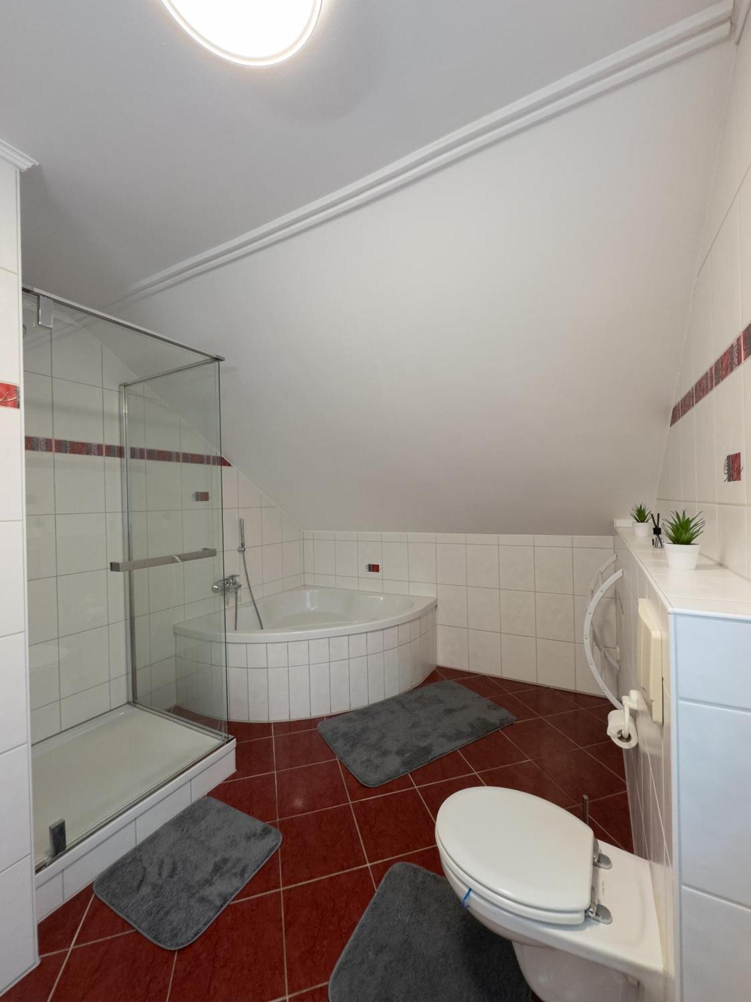 Ganzes Ferienhaus In Leipzig Mit Garage Und Fussbodenheizung Exteriér fotografie